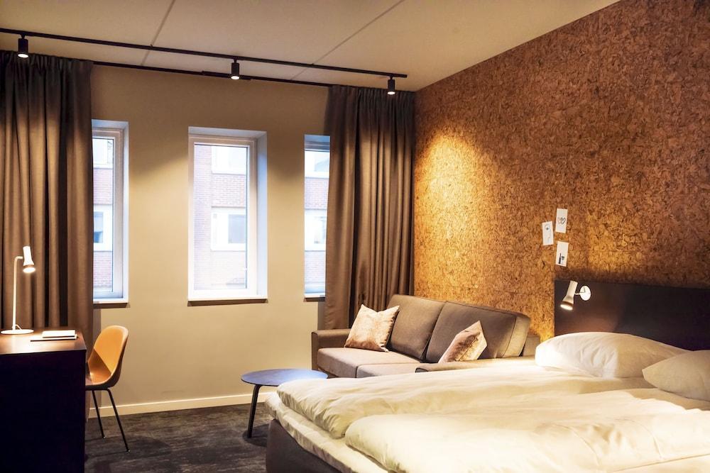 Comfort Hotel Kista Stockholm Exterior photo